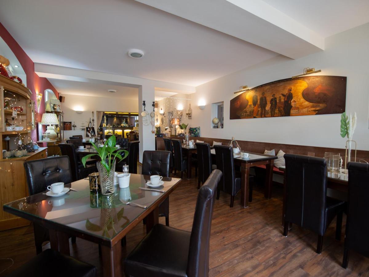 Hotel Zum Vetter Finsterwalde Bagian luar foto